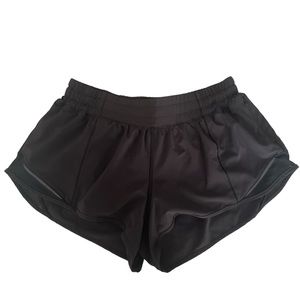 Lululemon Hotty Hot Short 2.5”